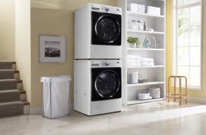 Space-Saving-Laundry-room-Latest-Shelving-Organizing-Tips-for-Small-Loundry-Room