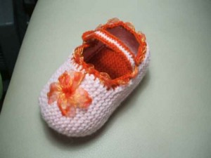 latest-crochet-baby-nice-shoes-2012-2
