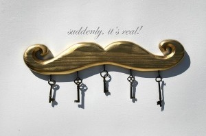 moustache-key-holder