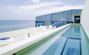 top-roof-swimming-pool-design
