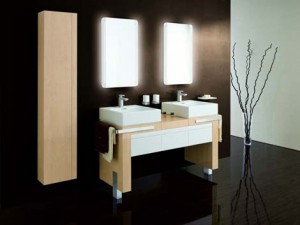 Modern-bathroom-interior-with-vanity-and-mirrors