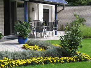 Picture-10-Easy-Landscaping-Ideas