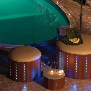 florastyle-led-poolside-furniture