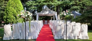 Guest-Outdoor-Wedding-Decorations