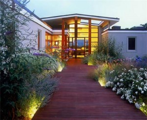 front-yard-pathway-lights-fixture-landscape-design