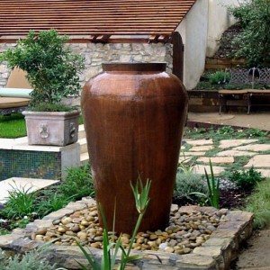 garden-vase-fountain