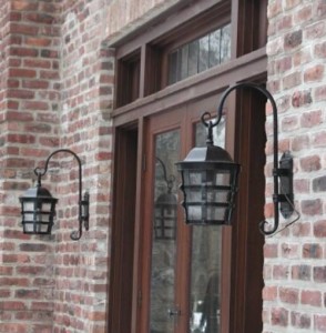 outdoor-lighting-wall-mount-lantern