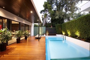 Contemporary-Backyard-Pool-Ideas