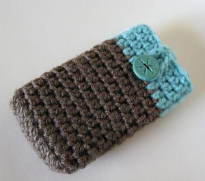 crochet_iphone_ipod_cell_phone_cozy_case_or_sock_in_taupe_and_turquoise_365cd1e7