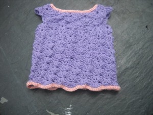 crocheted_baby_dress_3dbb2fae