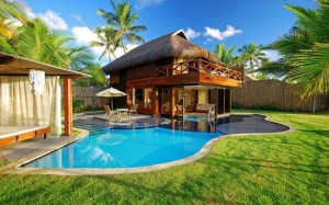 modern-swimming-pools-designs-for-small-yards