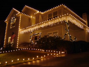decoration-astounding-better-homes-and-gardens-christmas-decorating-with-wonderful-lights-christmas-lamps-design-for-exterior-luxurious-home-decor-ideas-amazing-garden-christmas-decorations