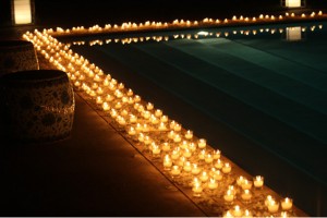 pool-wedding-candles-9