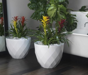 Design-modern-Vases-and-outdoor-lighting