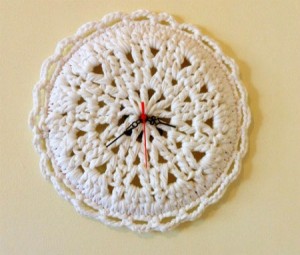 crochet-clock (1)