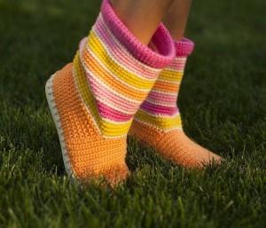 lovely-crochet-boots-1