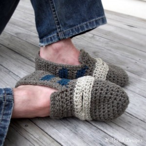 modern crochet slippers