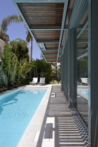 Small-Backyard-Modern-Pool-Designs-Exterior