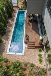 Small-Backyard-Pool-Designs-Modern