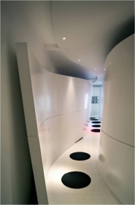 modern-minimalist-room-corridor-design