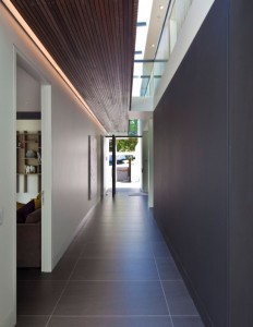 simple-corridor-design-ideas-615x795