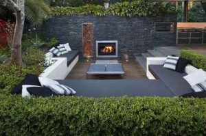 Fascinating Backyard Design External Sitting Areas with Outdoor Firepace