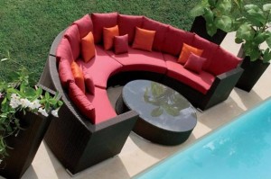modern-outdoor-furniture-backyard