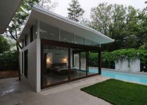 Poolhouse-with-Modern-Bedroom
