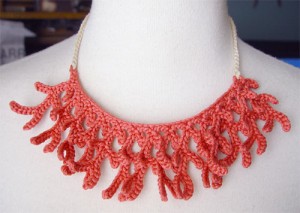 Crochet_silk_coral_necklace_by_meekssandygirl