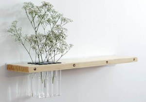 modern_arrange_shelf_with_receptacle_for_flowers