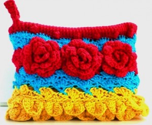 Crochet cosmetic bag F