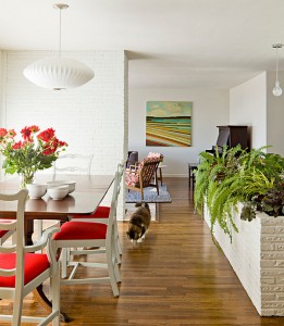 indoor-planter-in-a-white-walled-home
