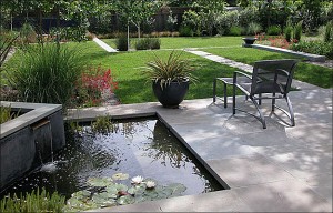 Stunning Modern Landscape Design Water Feature Green Lawn
