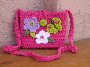 girls_bag__purse_with_butterfly_and_flowers_crochet_pattern__1bb6f3a4