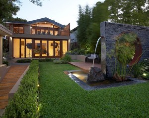modern-patio-design-garden-water-features-stone-wall-decorative-rocks