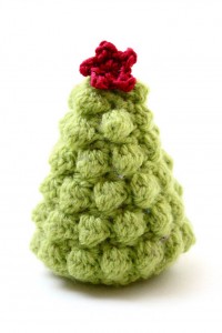 crocheted-christmas-tree-ornaments-11-tree