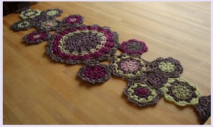 table-runner-handmade-crochet