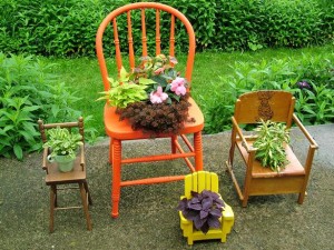 Original-Nancy-Ondra_unique-container-gardens-chairs_s4x3_lg