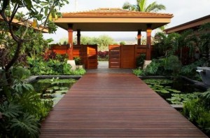 Gorgeous-slatted-wood-walkway-bridge-above-the-koi-pond-design-ideas-1024x672