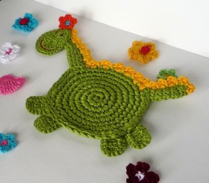 crochet_dragon_coasters_pattern_diy_689bc921
