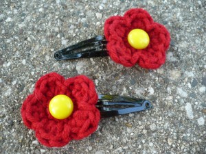 red-flower-clips