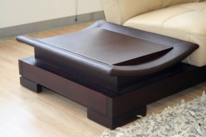 coffee-table-ottoman-leather-640x427